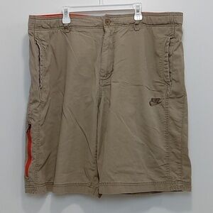 Vintage Nike Sportswear Cargo Khaki Shorts Men's Sz XL Tan EUC NICE!